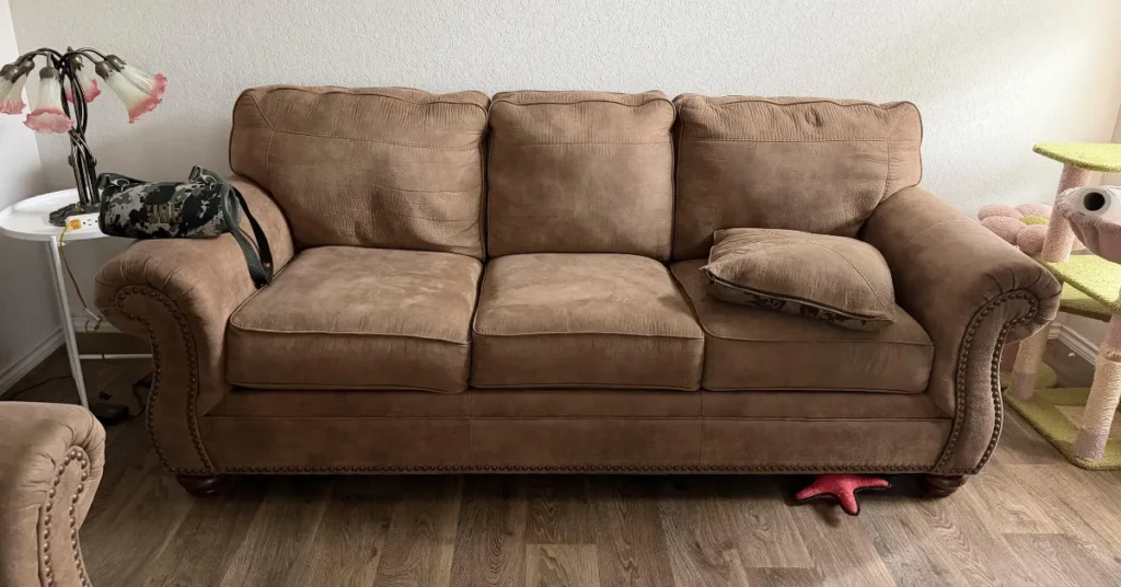 Couch Removal in Virginia Beach, VA